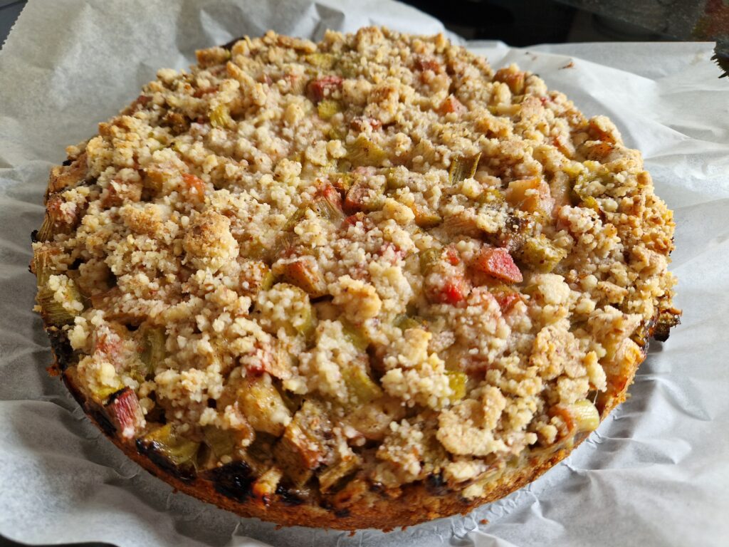 Streuselkuchen mit Rhabarber - Rezeptologie